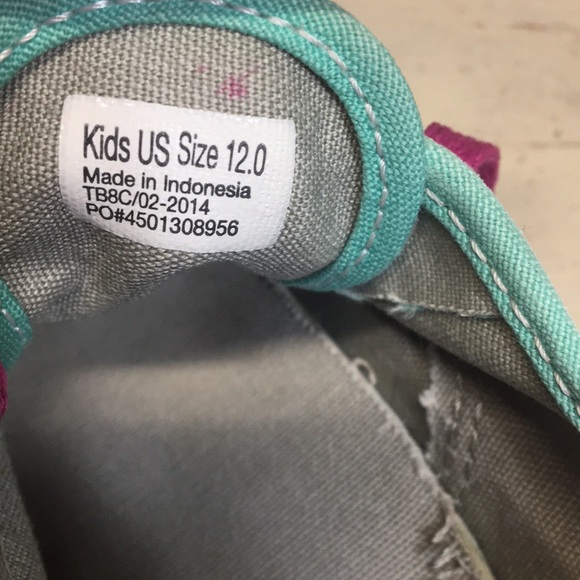 Kid’s Vans - Picture 8 of 8